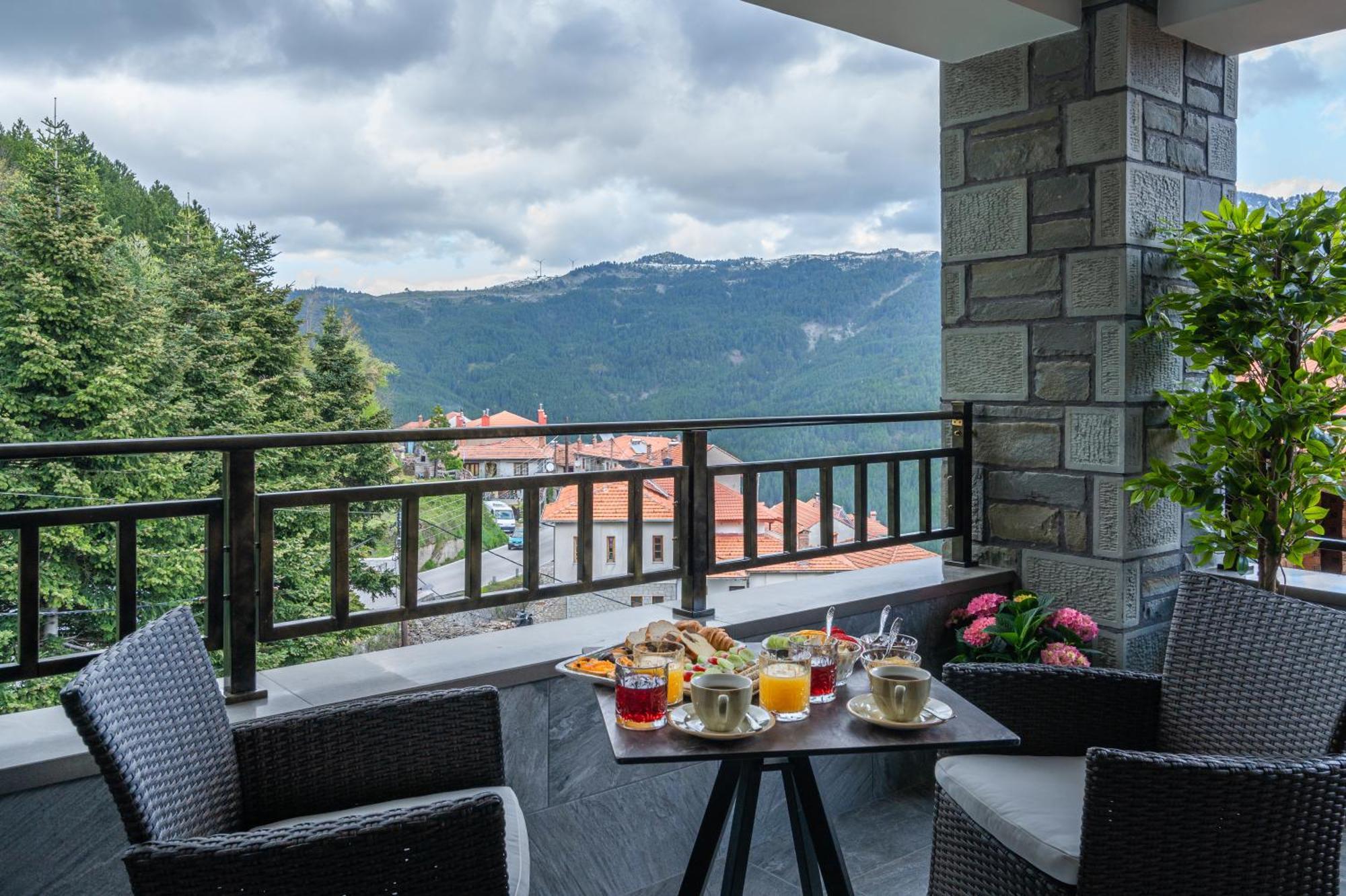 Floara Di Munte Forest Luxury Suites Metsovo Esterno foto